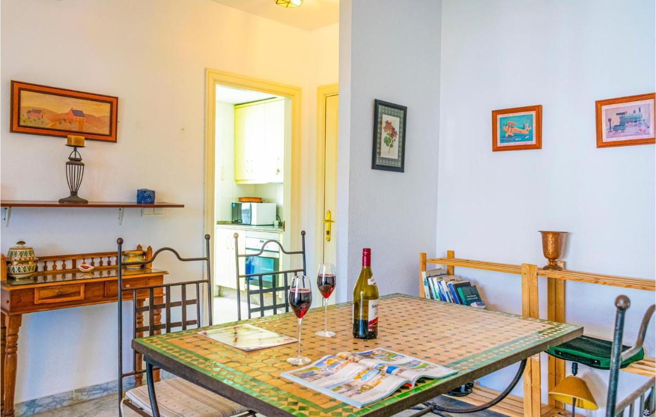 Lovely Apartment In Marbella With Kitchenette Exteriör bild