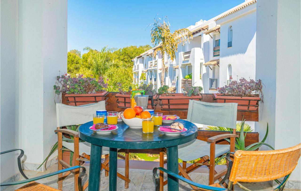 Lovely Apartment In Marbella With Kitchenette Exteriör bild