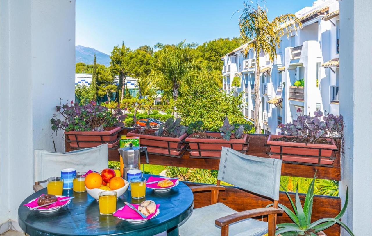 Lovely Apartment In Marbella With Kitchenette Exteriör bild