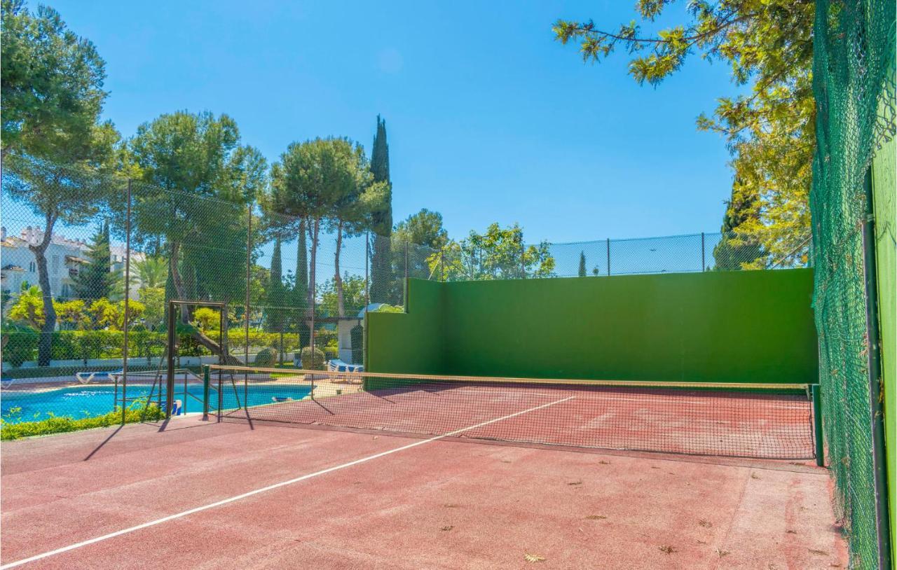Lovely Apartment In Marbella With Kitchenette Exteriör bild